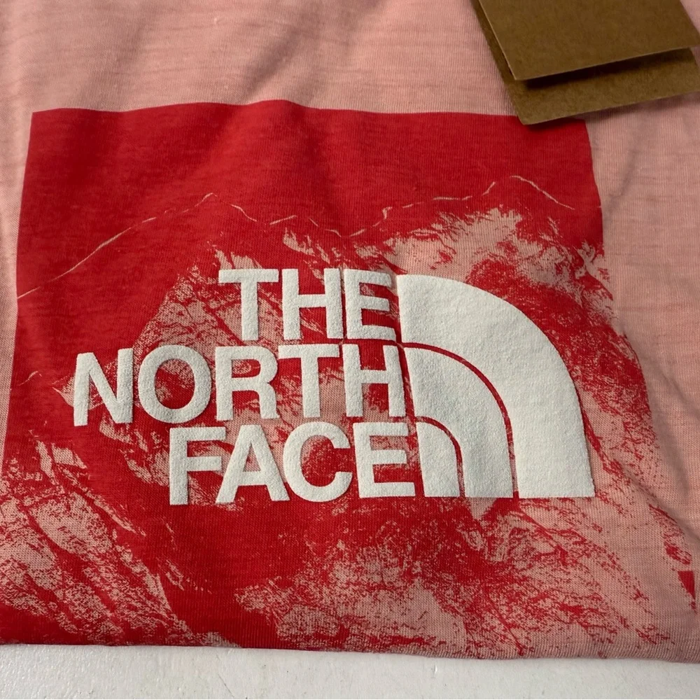 The North Face RoseTan Heather Print Logo Graphic Long Sleeve Crew Neck NWT New - Picture 2 of 5